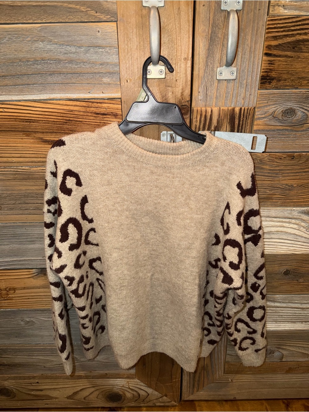 Women's Sweater with Brown Leopard-Print Sleeves